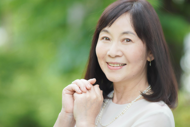 女性　60代　シニア